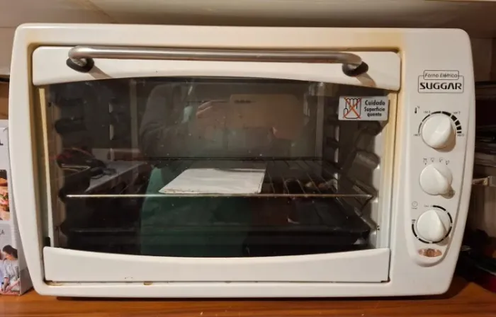 Forno Elétrico Suggar 2000W - 127V - excelente estado