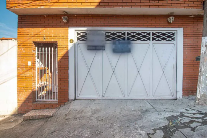 Casa comercial na Travessa Dona Salma, N. 2 126 m²