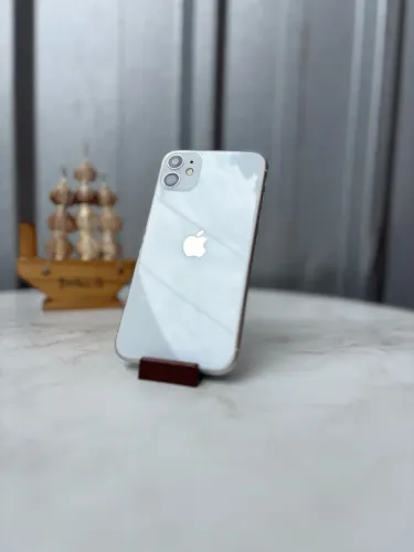? iPhone 11 64GB BRANCO