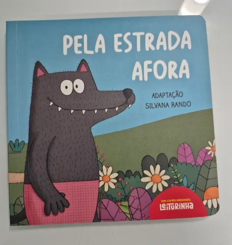 Livro Infantil - Pela Estrada a fora