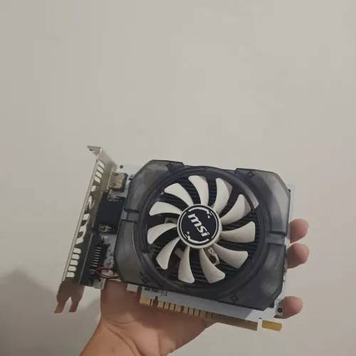 Placa de Vídeo MSI NVIDIA GeForce GT 730 2GB GDDR3