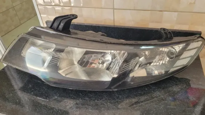 Par Farol Kia Cerato 2009/2013 