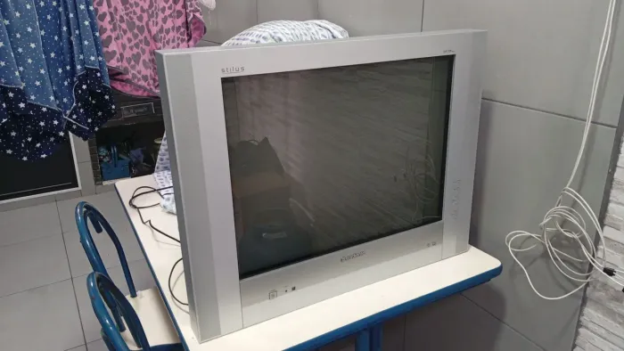 Tv gradiente 29"