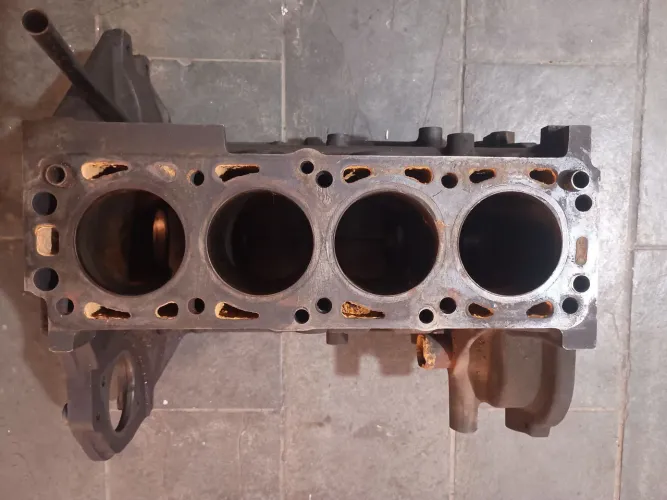 Bloco do motor do Corsa wind 94 1.0