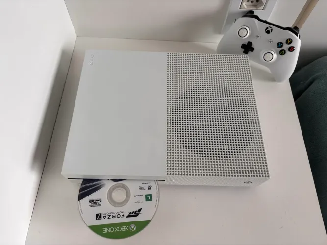 XBOX ONE S LACRADO