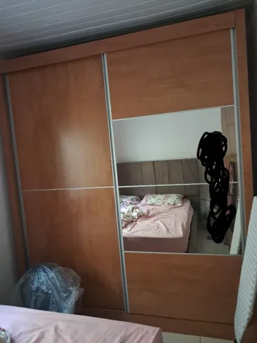 Guarda-roupa casal