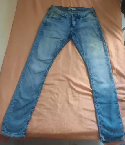 CALÇA JEANS SUPER SKINNY MASCULINA