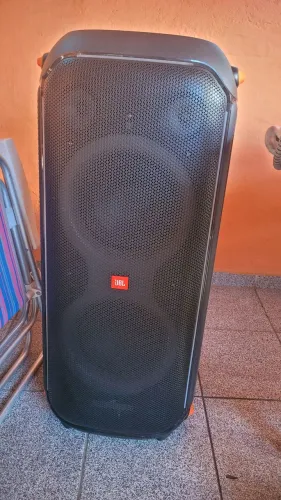 Caixa de som jbl partybox 710