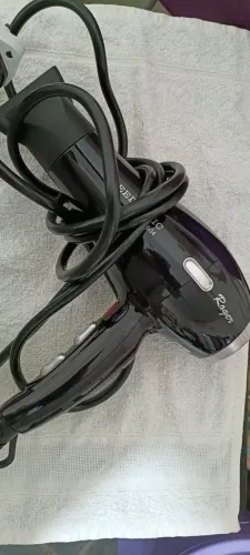 Secador Roger Profissional novo sem marcas de estrago 