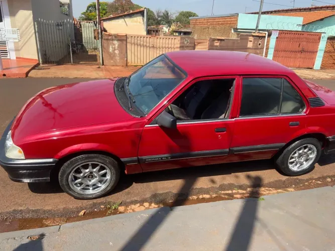 Chevrolet Monza GL 1.8 Efi/ SL/ L/ 650/barc. 2e4p (álcool) 1993