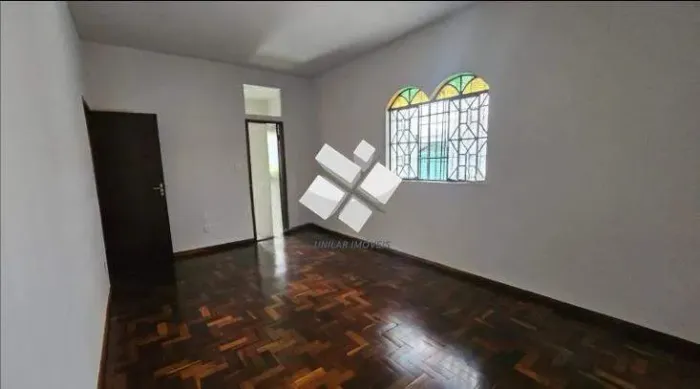 Casa comercial no bairro Betânia