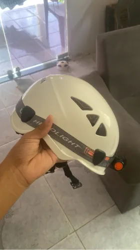 Capacete Montana 
