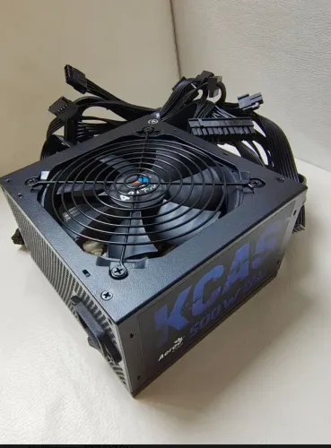 Vendo fonte 500w KCAS PFC ativo 80plus bronze
