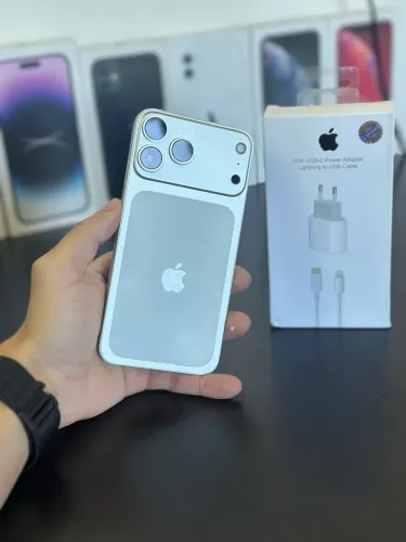 iPhone XS Max na carcaça do 17 pro Max