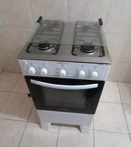 Fogão Atlas com forno e acendimento automático