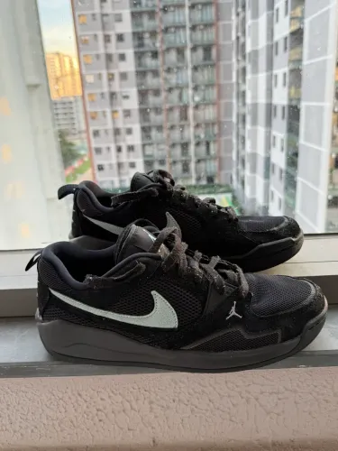 Tênis Jordan CMFT era 43