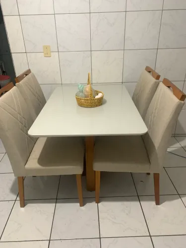 Vendo mesa com um mês de uso!