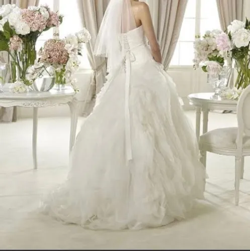 Vestido Pronovias Benicarlo tam 36/38, acompanha cinto