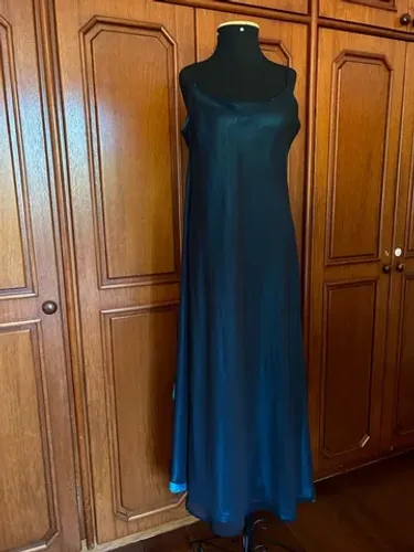 Vestido TAM G azul petróleo tule preto