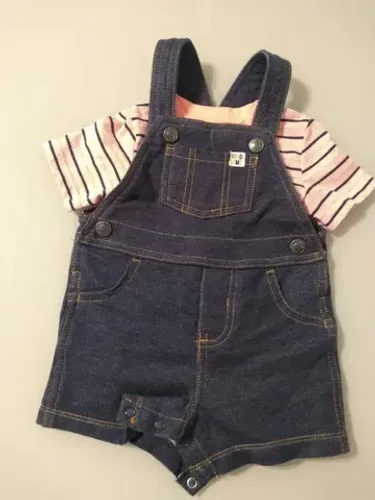 Jardineira Carters 9 meses menino