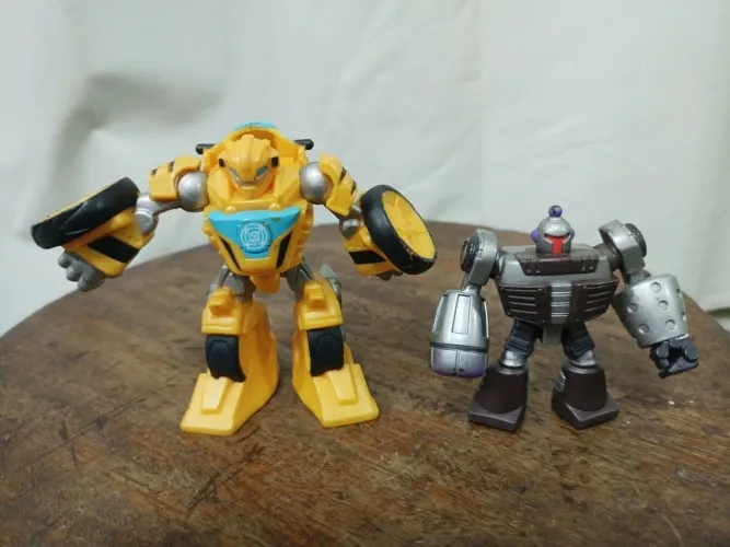 Transformers playskool heroes Bumblebee e Grimlock