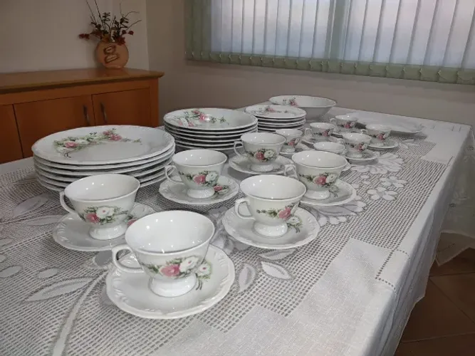 Jogo De Jantar Porcelana Schmidt 'vintage' 44 Peças