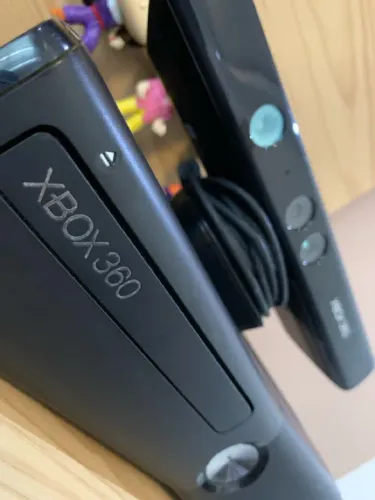 Xbox 360 com Kinect - Console Completo