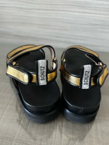 PAPETE FEMININA SHUTZ- ORIGINAL (NOVA)