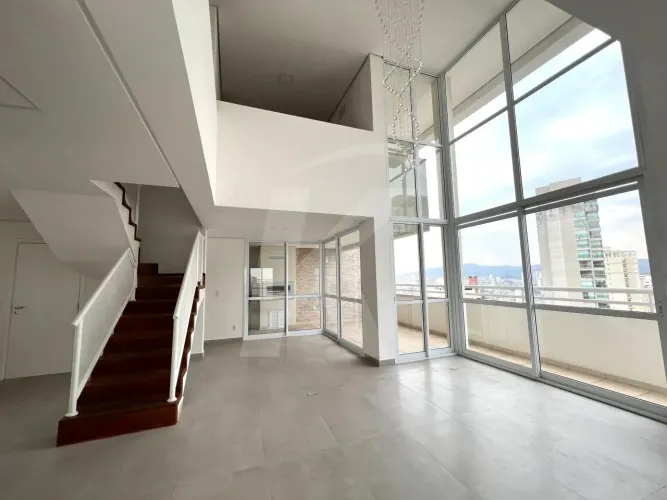 Cobertura de Alto Padrão à Venda no Alto de Santana, 315 m², 4 Suítes e Vista Panorâmica