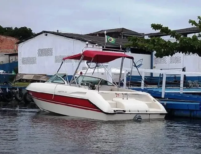 Lancha Phantom 235 Open Motor MWM Diesel 6cc