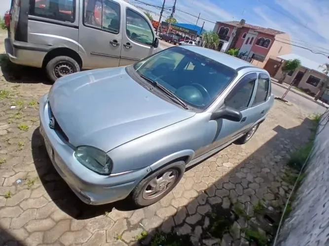 Chevrolet Corsa leia o anuncio (financio direto 
