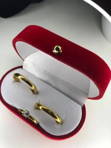 Alianças de Compromisso ou Casamento