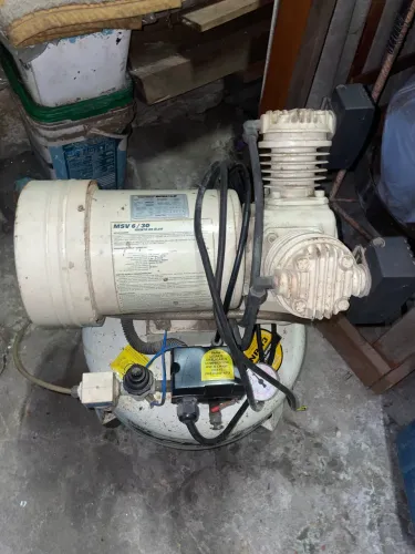 Compressor  médico-odontológico Schulz msv6-30