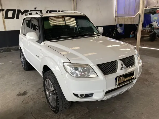 Mitsubishi Pajero TR4 2.0/ 2.0 Flex 16V 4X4 Aut. 2013