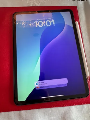 iPadプロ第2 Apple iPad Pro 12.9インチ 第2世代 Wi-Fi+Cellular 64GB 価格比較