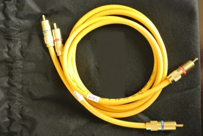 Cabo Van Den Hul D-102 Mkiii Hybrid - Interconecção (rca)Cabo Van Den Hul D-102 Mkiii Hybr