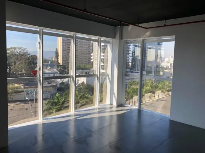 Sala conjugada no Petrópolis