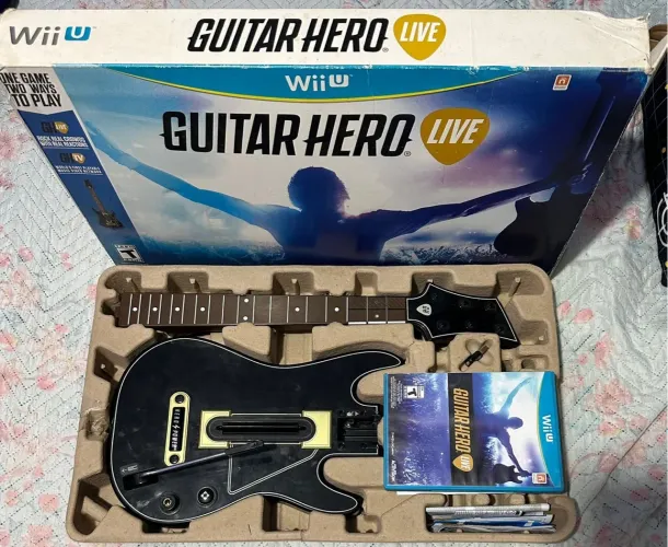 Guitar Hero Live - Wii U (Sensor funciona em PS3)