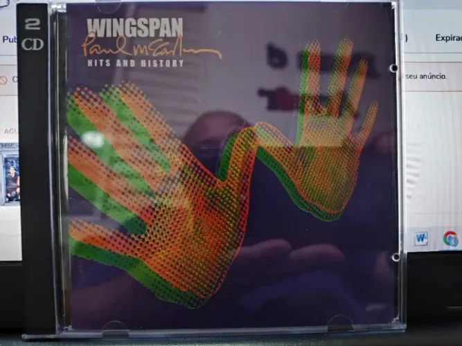 CD "Wingspan: Hits and History" de Paul McCartney. Em ótimo estado!!