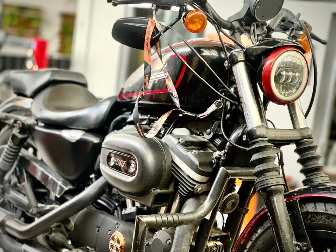 Harley Davidson Iron 883 2015