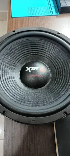02 Subwoofer XTR 12 Pol