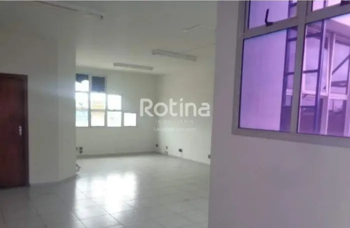 Sala para alugar, Nossa Senhora Aparecida - Uberlândia/MG - Rotina Imobiliária