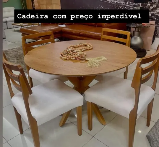 Mesa de Jantar 108x108 Com 4 Cadeiras 