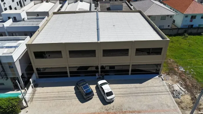 Alugo Sala Comercial de 300mts na Avenida Principal da Nova Palhoça