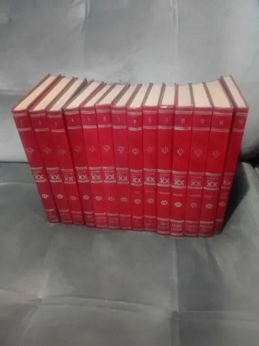 Vendo enciclopédia  Século XX do volume 1 ao 14 em excelente  estado iten raro 