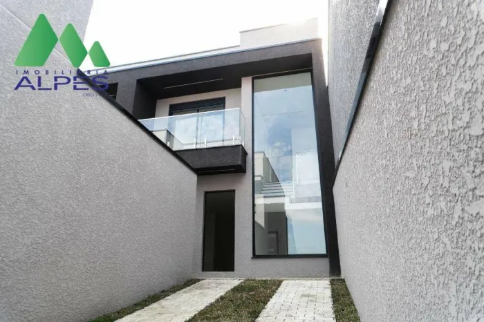 Sobrado com 3 dormitórios à venda, 110 m² por R$ 699.000,00 - Xaxim - Curitiba/PR