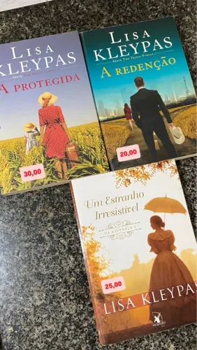 Livros Lisa Kleypas: A Protegida, A Redenção e Um Estranho Irresistível