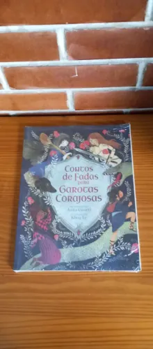 Contos de Fadas para Garotas Corajosas