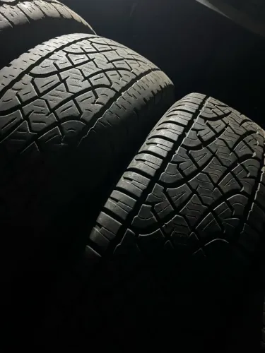 Pneu 235/70/16 Pirelli Scorpion 93%