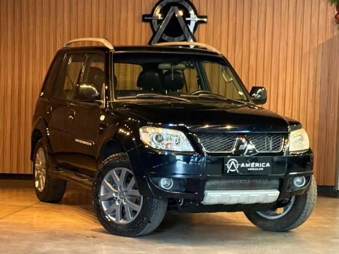 Mitsubishi Pajero TR4 2.0/ 2.0 Flex 16V 4X4 Mec. 2011